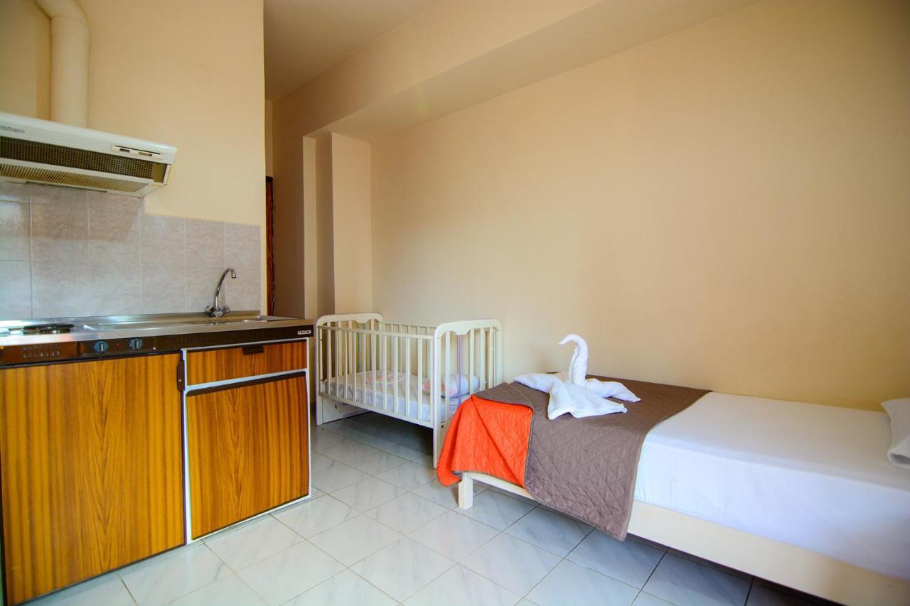 פליאוחורה Scorpios Family Rooms מראה חיצוני תמונה