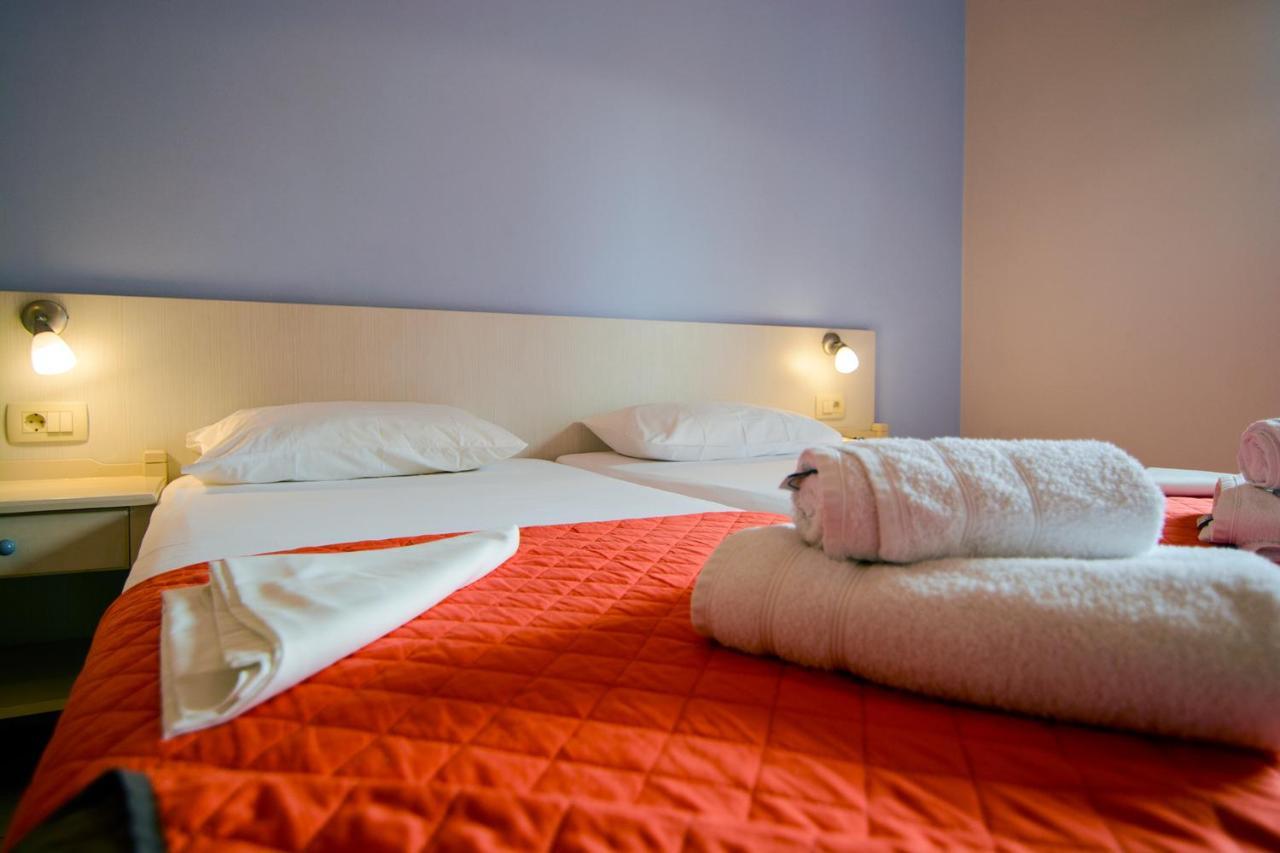 פליאוחורה Scorpios Family Rooms מראה חיצוני תמונה